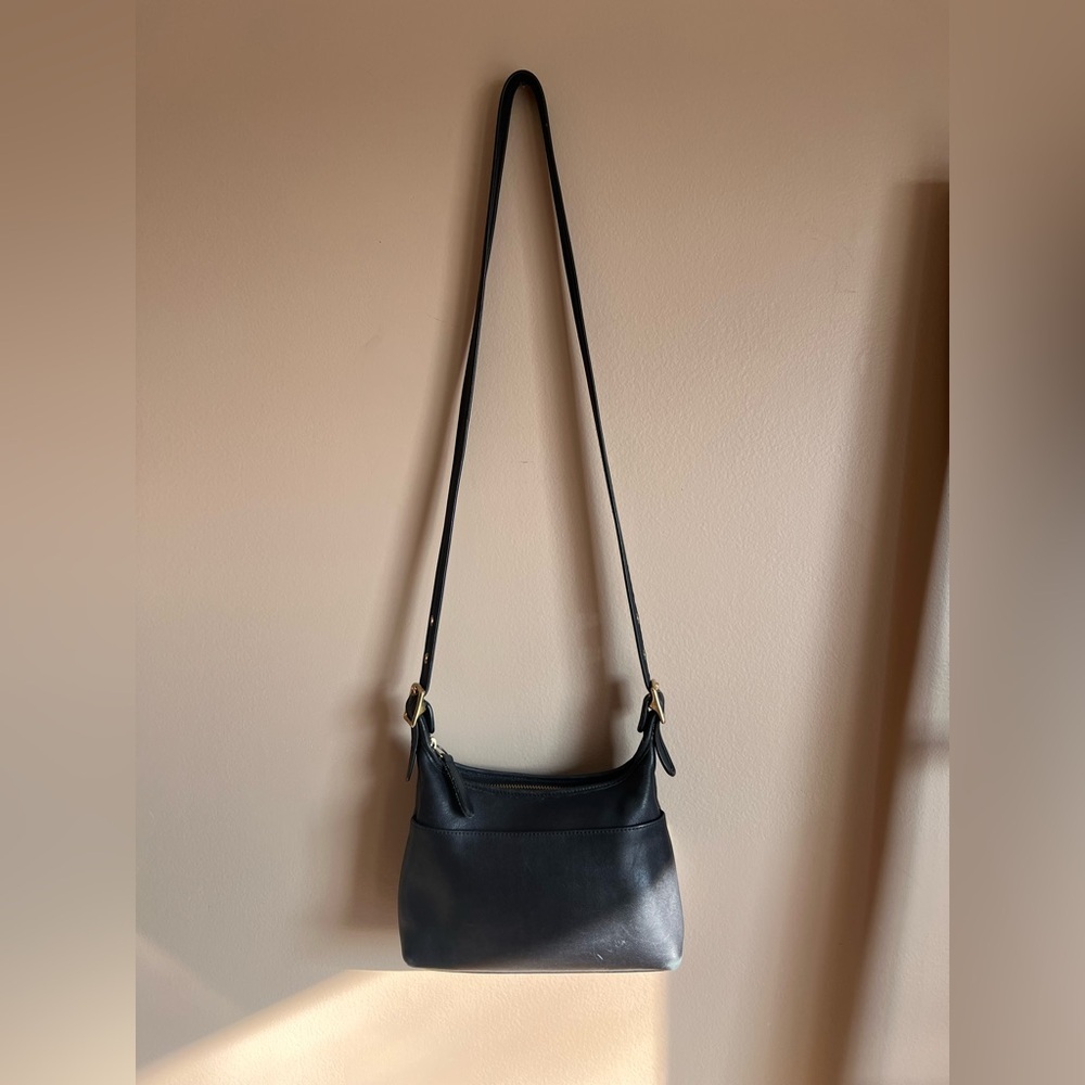 2002 Vintage Coach Legacy Small Pocket Zip Crossbody Shoulder Bag